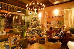 Y Tuong Trang Tri Quan Cafe Dip Noel